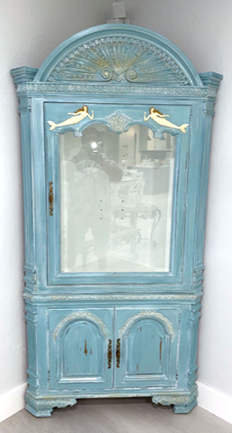 Mermaid Corner Hutch